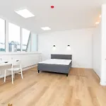 Hilltop Apartments - Studio Rooms In City Centre