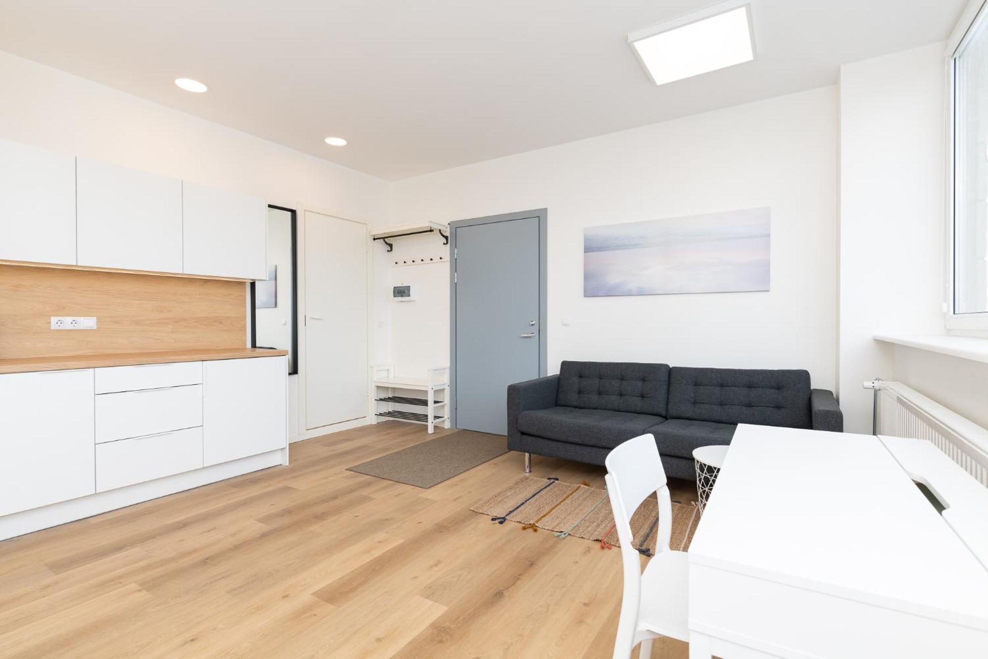 Hilltop - Studio In City Centre
